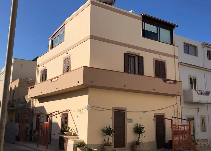 לינה וארוחת בוקר Le Cale למפדוזה