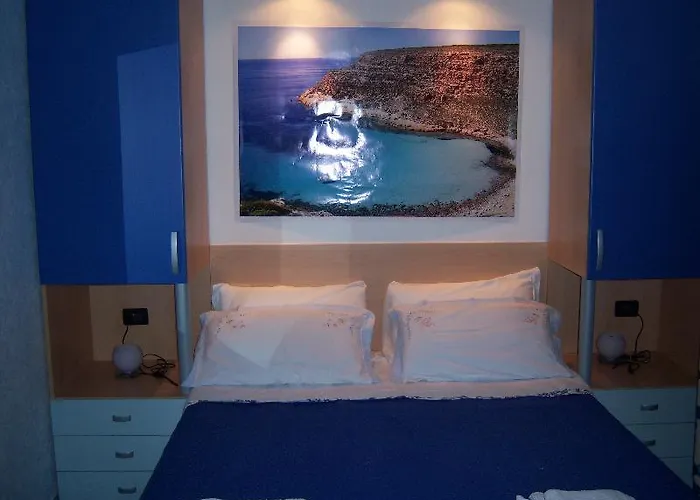 לינה וארוחת בוקר Le Cale 3*