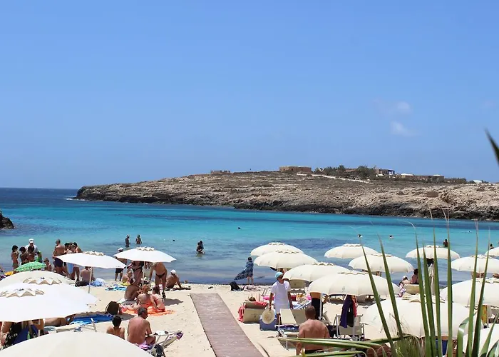 לינה וארוחת בוקר Le Cale