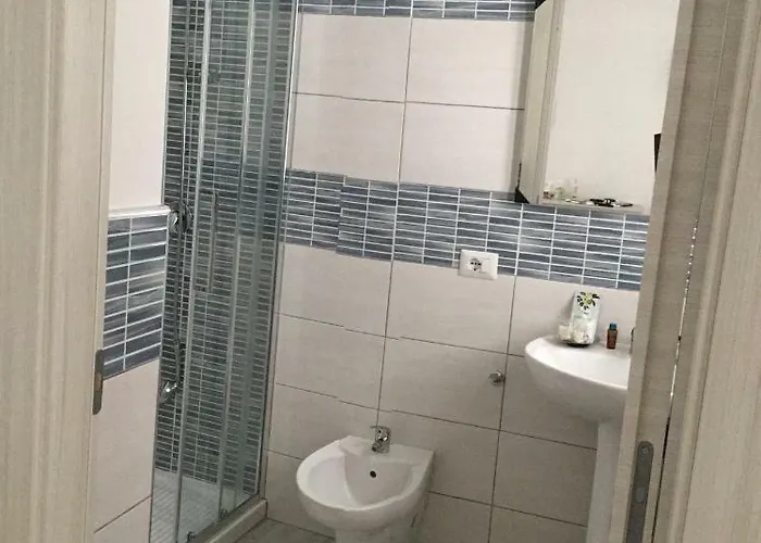 לינה וארוחת בוקר Le Cale