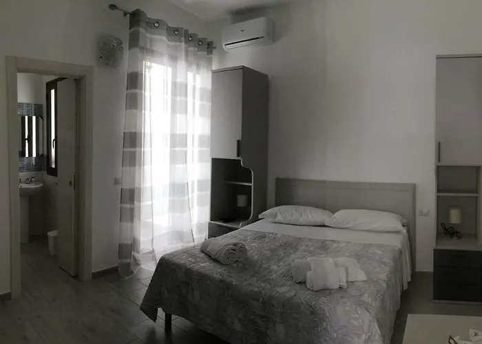 Le Cale לינה וארוחת בוקר 3*