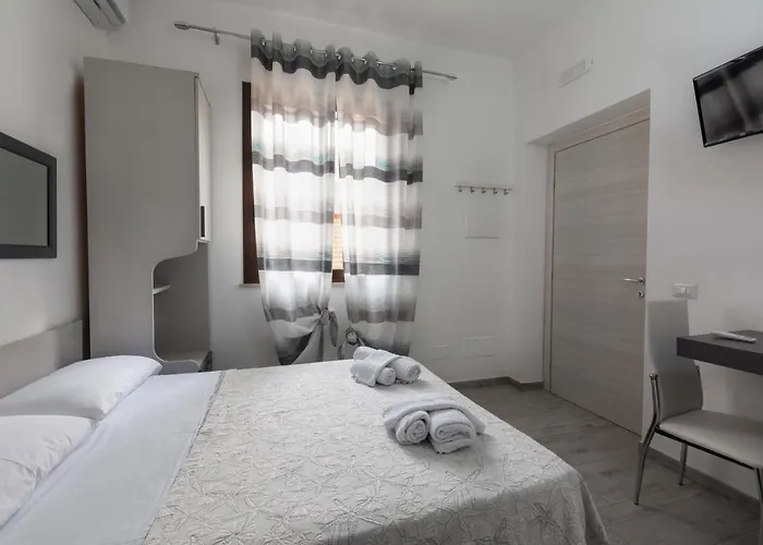 Le Cale Oda ve Kahvaltı 3*